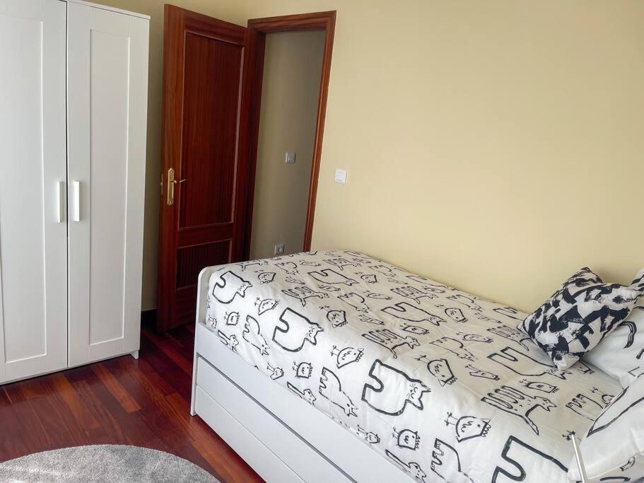 El Apartamento De Adriana En Torrelavega. Luaran gambar